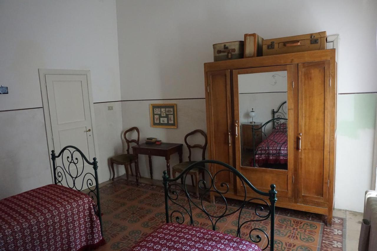 Palazzo De Fabritiis Bed and Breakfast Rosciano  Exteriör bild